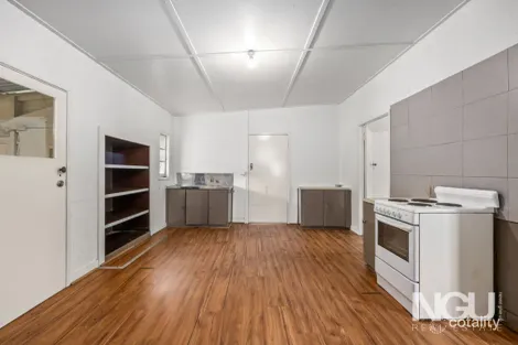 Property photo of 18 Sydney Street Brassall QLD 4305