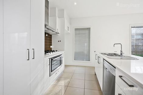 Property photo of 6 Silvergrass Court Croydon VIC 3136