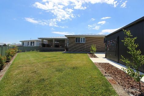 Property photo of 10 Knight Place Llanarth NSW 2795