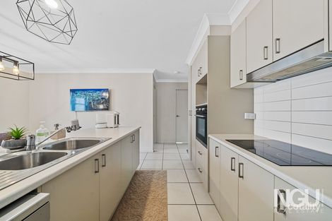 Property photo of 1 Brendan Thorne Place Marsden QLD 4132