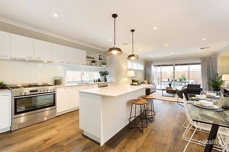 Property photo of 21 Newbridge Boulevard Clyde North VIC 3978