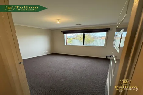 Property photo of 5 Carnavon Street Cranbourne East VIC 3977