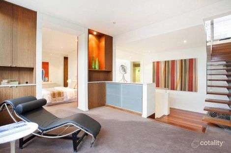 Property photo of 2/98 Railway Place West Melbourne VIC 3003