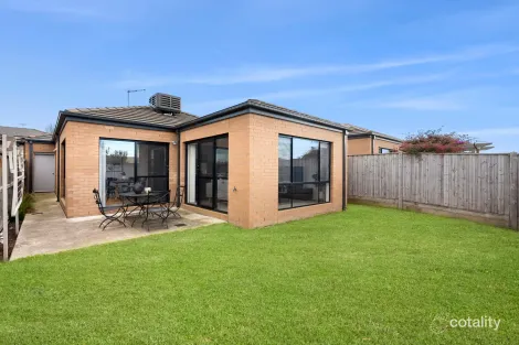 Property photo of 133 Wurrook Circuit North Geelong VIC 3215