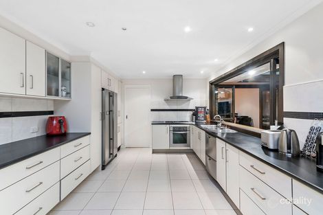 Property photo of 33 Dalpura Circuit Frankston VIC 3199