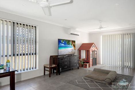 Property photo of 5 Denham Circuit Willow Vale QLD 4209