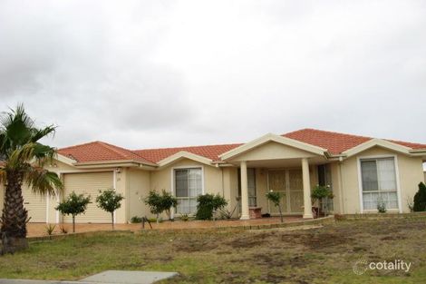 25 Cressida Cres, Sydenham, VIC 3037