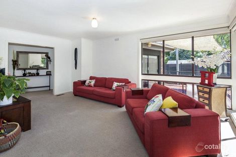 Property photo of 6 Shakespeare Avenue Mount Helen VIC 3350