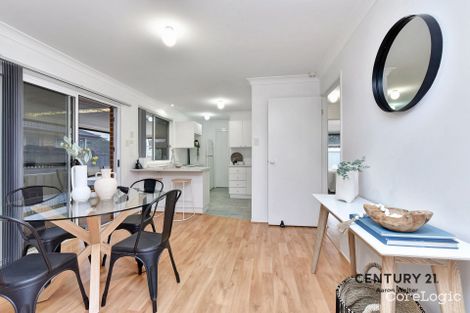 Property photo of 21 Blue Gum Court Mount Hutton NSW 2290