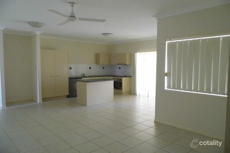 Property photo of 18 Holliday Drive Edens Landing QLD 4207