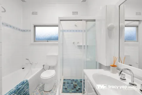 Property photo of 8 Gwendale Crescent Eastwood NSW 2122