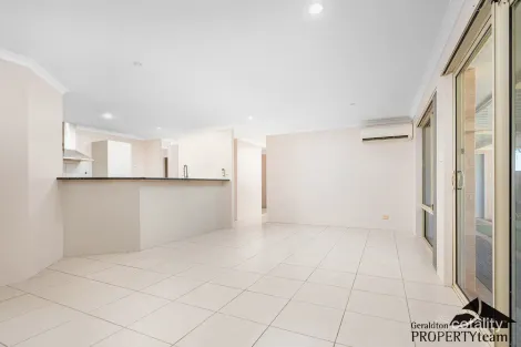 Property photo of 19 Reef Boulevard Drummond Cove WA 6532