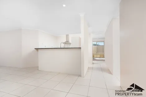 Property photo of 19 Reef Boulevard Drummond Cove WA 6532