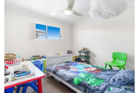 Property photo of 3 Hutton Avenue Wynnum QLD 4178