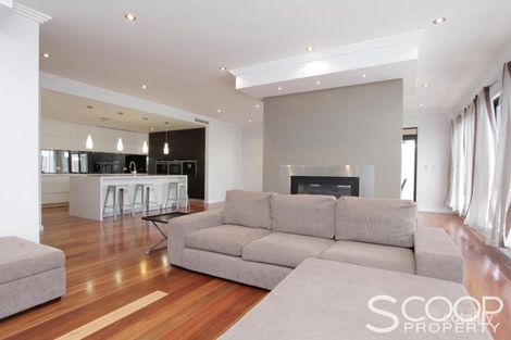 Property photo of 40 Hamelin Drive Lake Coogee WA 6166