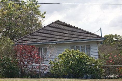 692 Cavendish Rd, Holland Park, QLD 4121