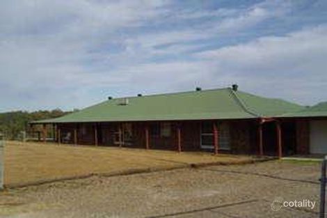 102 F Holts Rd, Pine Mountain, QLD 4306