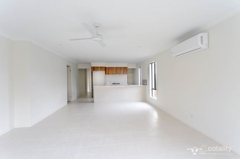 Property photo of 48 Creekwood Circuit Spring Mountain QLD 4300
