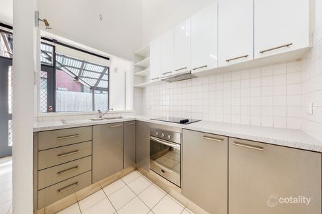 2/16 Leslie Rd, Essendon, VIC 3040