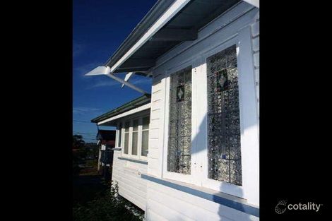 Property photo of 20 Geelong Avenue Holland Park QLD 4121