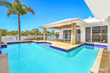 Property photo of 31 Lindsay Parade Paradise Point QLD 4216