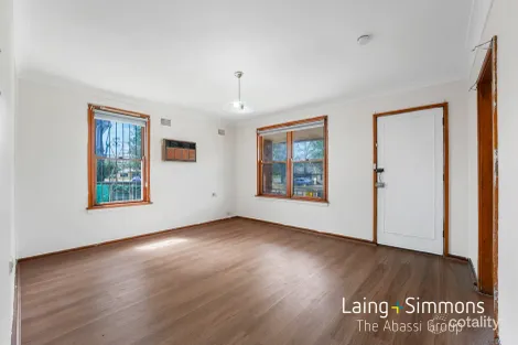 15 Palmyra Ave, Lethbridge Park, NSW 2770