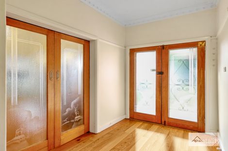 Property photo of 23 Steane Street Wangaratta VIC 3677