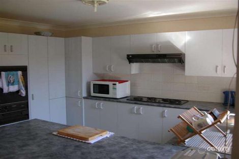 Property photo of 24 Sara Jane Close Kanwal NSW 2259