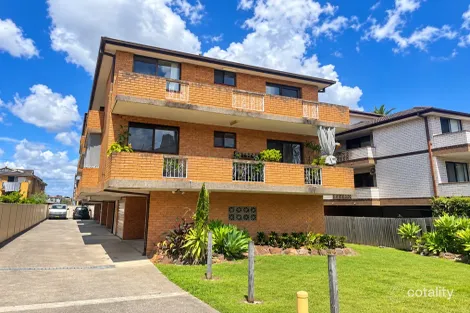 2/16 BRISBANE ST, HARRIS PARK, NSW 2150