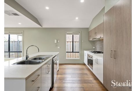 Property photo of 23 Mazel Drive Tarneit VIC 3029