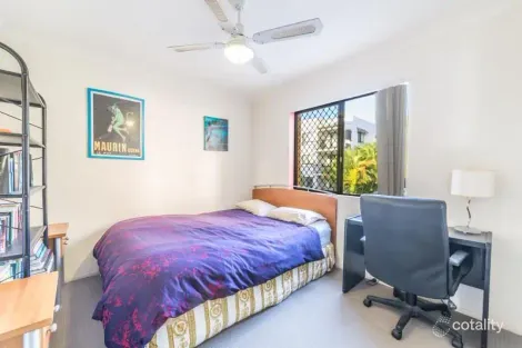 Property photo of 9/19-21 Lloyd Street Southport QLD 4215