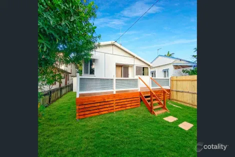 127 Landsborough Pde, Golden Beach, QLD 4551