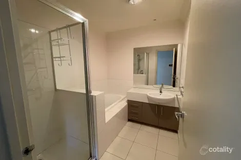 Property photo of 4/231 Princes Highway Werribee VIC 3030