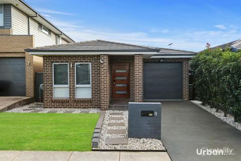 8 Waxflower St, Denham Court, NSW 2565