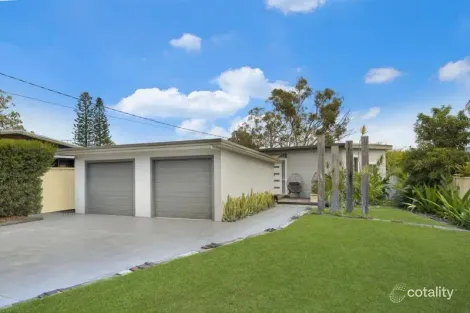 17 Summerland Rd, Summerland Point, NSW 2259