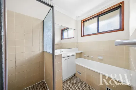 Property photo of 11 Hudson Place Ingleburn NSW 2565