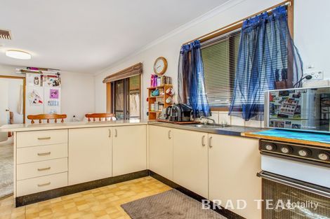 Property photo of 1 Denison Court Sunbury VIC 3429