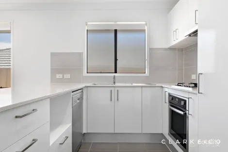 Property photo of 1/4 Croft Close Thornton NSW 2322