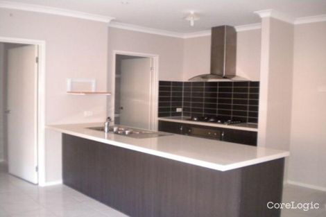 Property photo of 9 Camdolle Close Pakenham VIC 3810