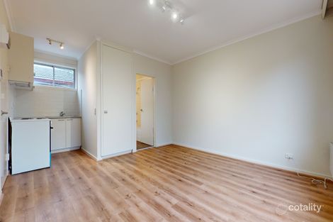 Property photo of 2/6-12 Raglan Place South Melbourne VIC 3205