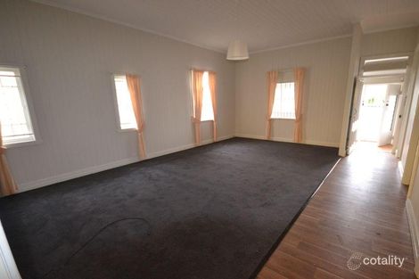 Property photo of 33 Rosina Street Kangaroo Point QLD 4169