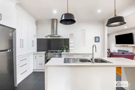 Property photo of 11 Lowe Street Ararat VIC 3377