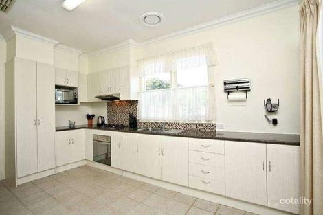 Property photo of 2 Isla Street Sunshine North VIC 3020