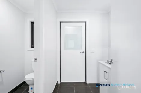 Property photo of 3/15 Laycock Street Longford TAS 7301