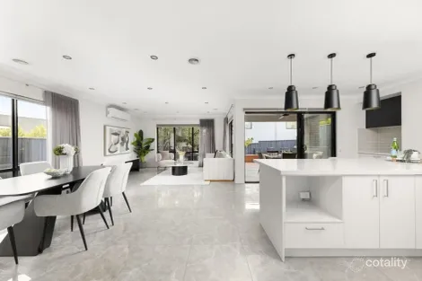 Property photo of 17 Heritage Boulevard Doncaster VIC 3108