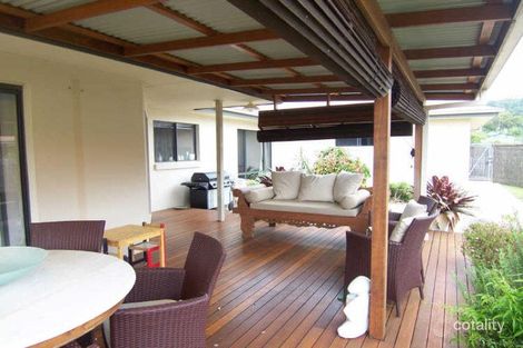 Property photo of 4 Lasiandra Close Suffolk Park NSW 2481