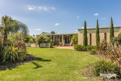 Property photo of 19 Boundary Drain Road Koo Wee Rup VIC 3981