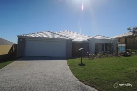 8 Sapphire Pl, Pimpama, QLD 4209