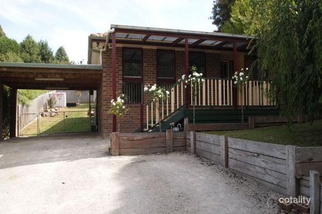 Property photo of 16 Mayview Drive Monbulk VIC 3793