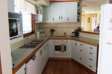 Property photo of 8 Stark Drive Vale View QLD 4352